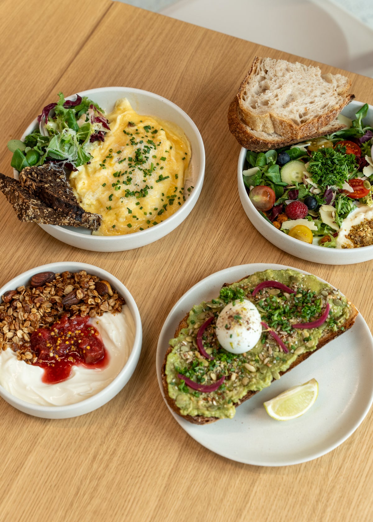 Et billede af KALA's menu i Postbyen, København